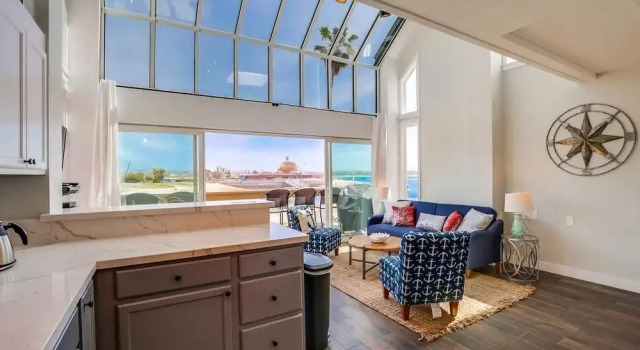 Bay Style 3 - 4 Br Home