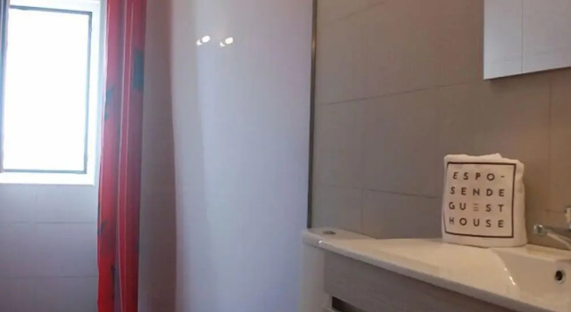Кровать в общем номере EsposendeGuesthouse
