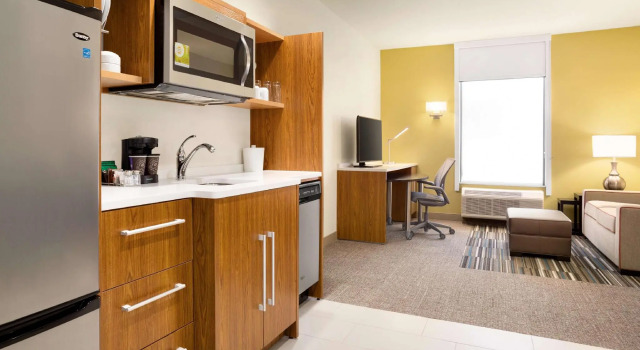 Двухместный люкс c 1 комнатой Home2 Suites By Hilton Birmingham Downtown