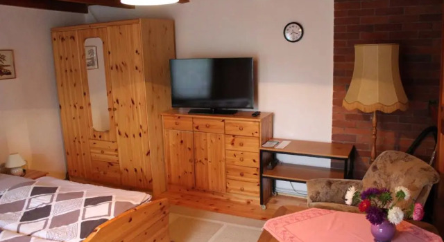 Апартаменты Цокольный этаж Bungalow Poggendorf