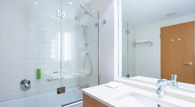 Номер Comfort HI Hotel International Hamburg