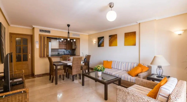 Apartamento Torreón del Mar 100m de la playa garage, Забронировать Апартаменты/квартира Отели Бенальмадена с парковкой, рядом с Индуистский храм, Парковка