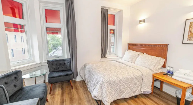 Konfor dört kişilik oda Hotel le Coach