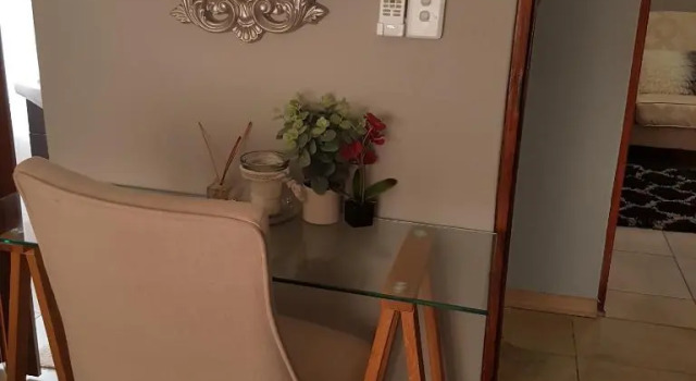 Номер Economy Dinaledi House