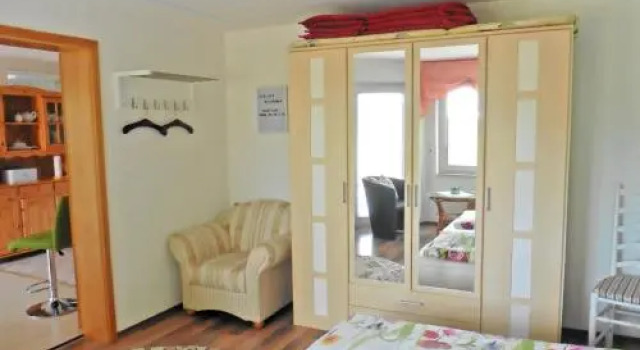 Ferienwohnung Dorf Zechlin SEE 8761, Забронировать Апартаменты/квартира Отели Rheinsberg Lake Region с парковкой, Парковка