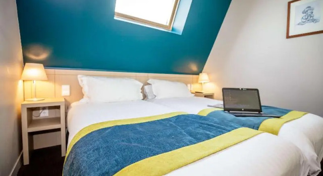 Семейный номер Standard с балконом Best Western Plus Hôtel Vannes Centre Ville