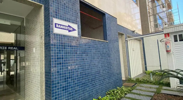 Apt na Praia do Morro,2 quadras do mar,com Garagem