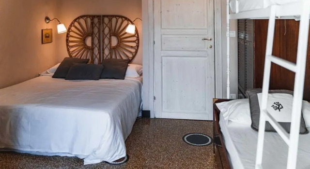 Il Principe Dragut Family Hostel, Забронировать Хостел Хостелы Генуи, рядом с Театр Карло Феличе, Хостел
