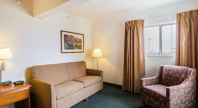 Люкс Quality Inn & Suites Belmont - Platteville
