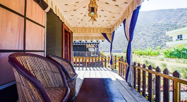 Люкс OYO 16709 Green Valley Resort