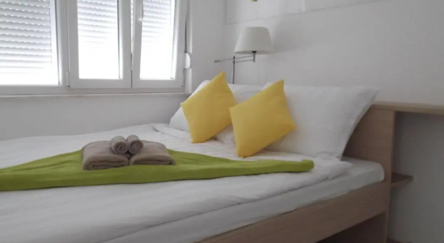 Апартаменты c 1 комнатой с балконом и с видом на море Holidays Roko - Sea View Apartments with Pool