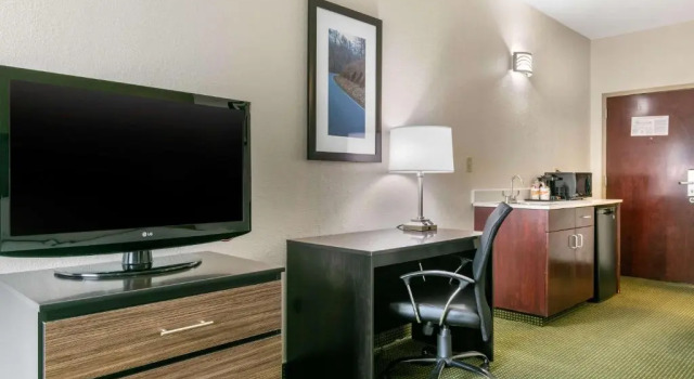 Standard Zimmer Quality Inn