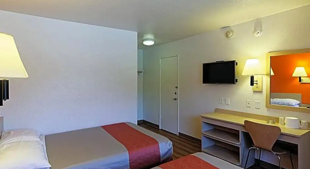 Номер Deluxe Motel 6-Chico, CA