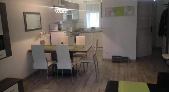 Апартаменты ZEN Apartman Sunshine
