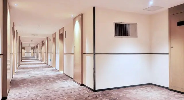 City Comfort Inn Nanning Exhibition Center Metro Station, Rezerwuj Hotel Hotele w Nanning z parkingiem, Parking