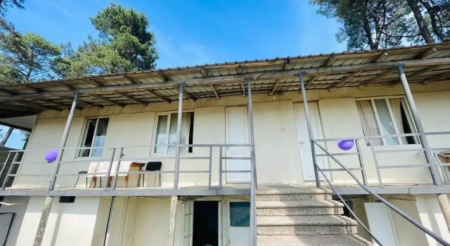 86 E. Takaishvili Guest House, Prenota Affittacamere Ureki Guria