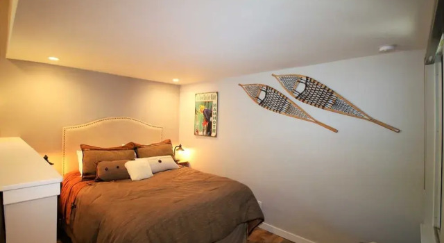 Mammoth Estates Studio Condos - 2 Blocks from The Village Gondola Station by RedAwning, Rezerwuj Apartament Hotele w Mammoth z basenem, Basen