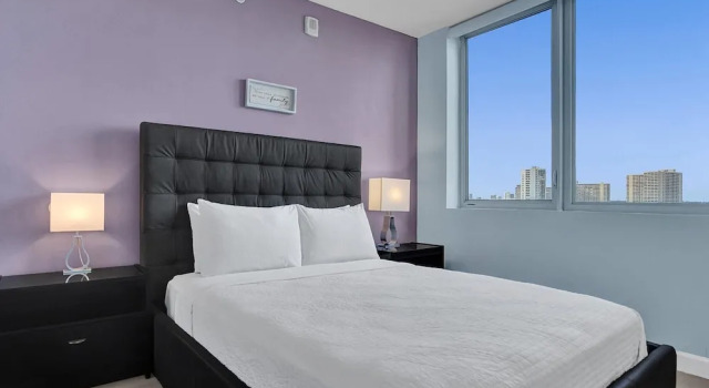 Amazing 3Bd Condo Beachwalk Resort, Rezerwuj Ośrodek wypoczynkowy Hallandale Beach 