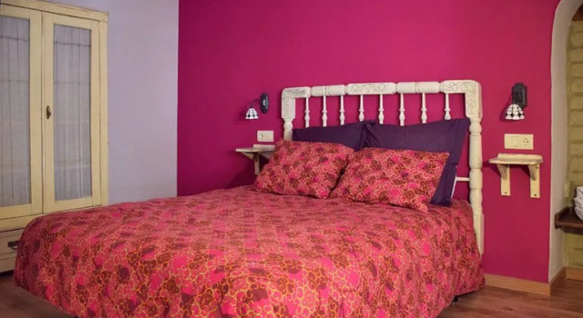 Albergue Mora de Nuei, Book Hostel / Vandrerhjem Ainsa Sobrarbe
