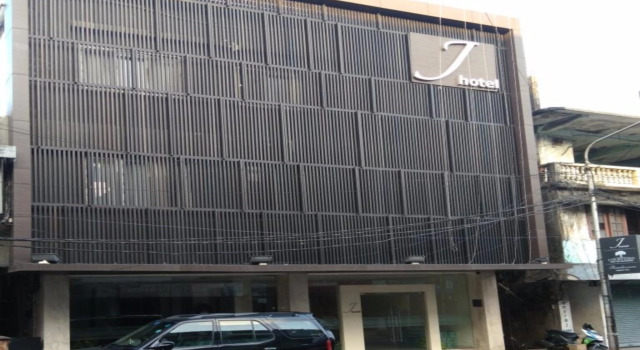J Hotel