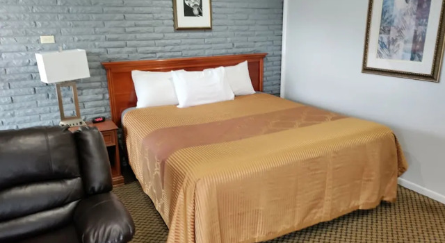 Двухместный номер Standard Цокольный этаж Indian Hills Inn & RV Park
