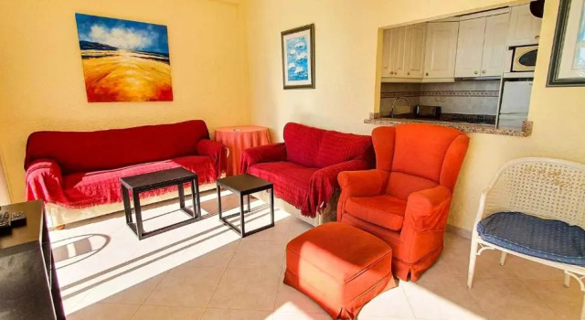 Skol 335. Fantastic Beachfront Apartment Facing South.