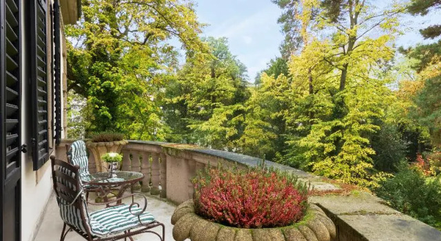 Номер Standard с балконом Schlosshotel Berlin