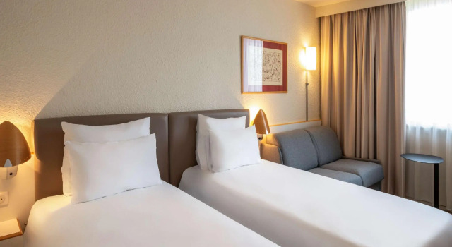Трёхместный номер Standard Hotel Novotel Evry Courcouronnes