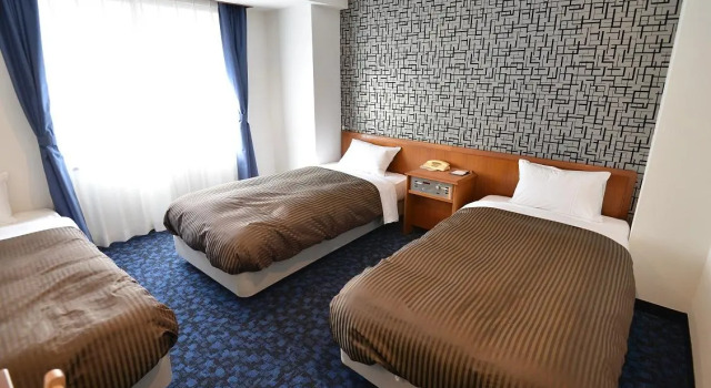 Трёхместный номер Standard Green Hill Hotel Urban