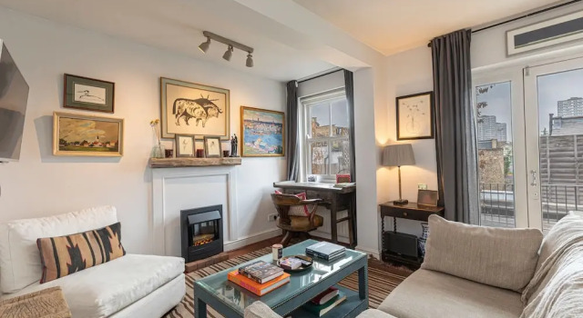 Апартаменты с 2 комнатами с балконом JOIVY Stylish 2-bed Flat w/ Terrace Near Battersea Park