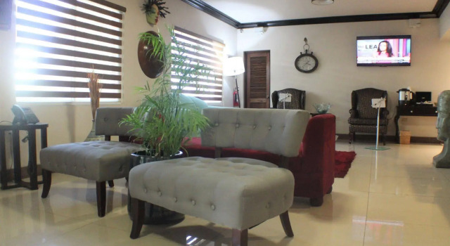 Altamont Court Hotel, Buchen Sie Hotel Kingston Jamaika