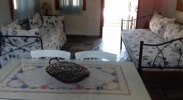 Korinas House