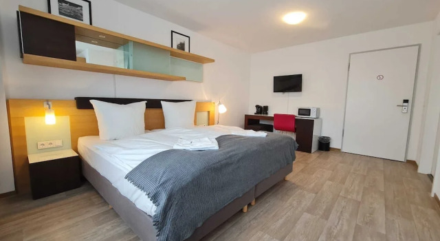 Номер Deluxe Check-Inn Hotel - Offenbach