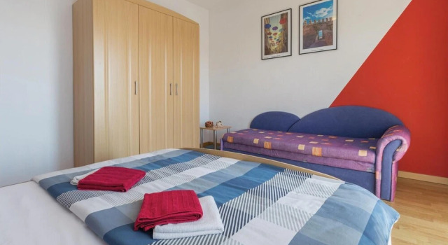 Beautiful Home in Novigrad With Wifi and 2 Bedrooms, Забронировать Отель Отели Новиград 3 звезды, 3*