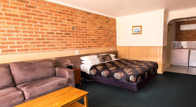 Двухместный номер Deluxe Colonial Motor Inn Bairnsdale Golden Chain Property