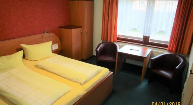 Номер Standard Pension Willischza