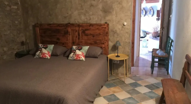 El Capricho de Nieves, Book Vacation Home Hotels in Aragon with Parking, Parking