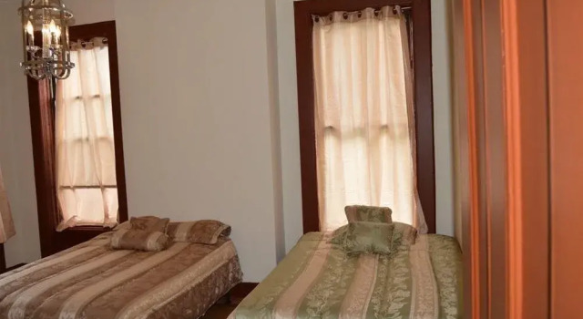 Williamsburg Hostel, Забронировать Хостел Отели Нью-Йорка с парковкой, рядом с Церковь Спасителя, Парковка