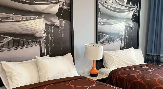 Четырёхместный номер Standard Super 8 by Wyndham Lindenhurst