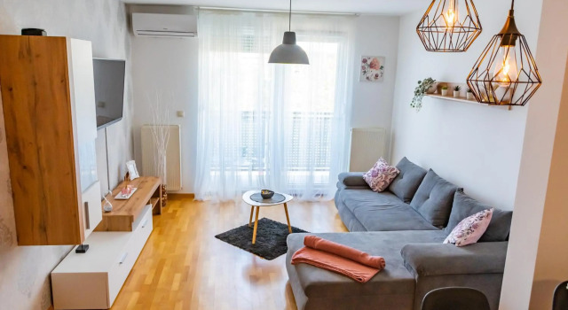 BRAND NEW - SelfCheckIns 24 - Zagreb - Garage - Loggia - New - Luxury