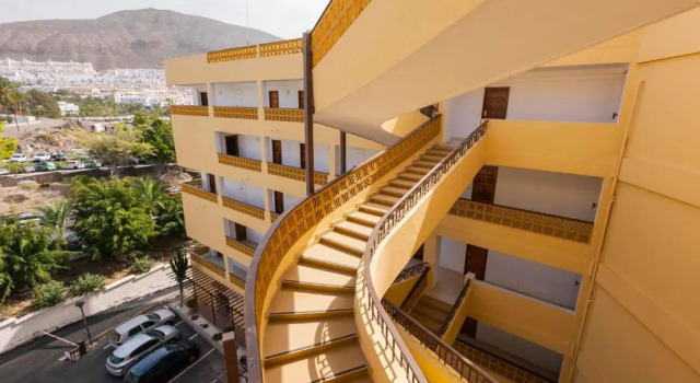 First line sea, luxury penthouse, sea and sunset view Vivenda Vacational Guayero 618, Prenota Hotel Hotel a Tenerife con piscina, Piscina