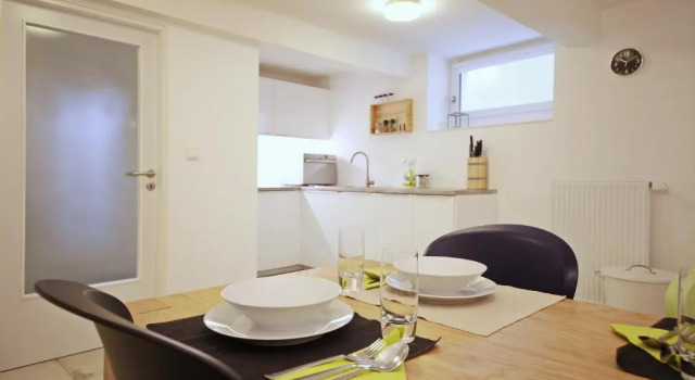 Apartment Kosatcová, Buchen Sie Ferienwohnung Praha 10 Prag, in der Nähe von Skalka