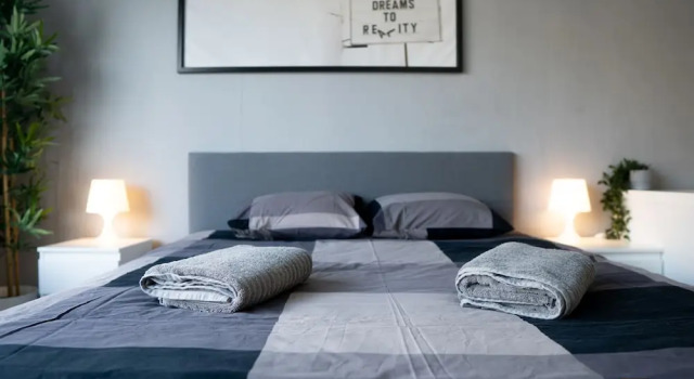 Charming Studio - City Center W Smart TV, Rezerwuj Hotel Gare Luxembourg