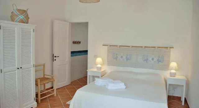 Giallo Limone, Book Bed and Breakfast Teulada Sulcis Iglesiente