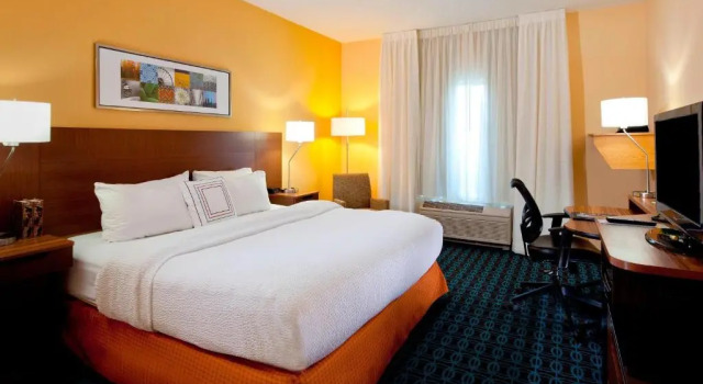 Номер Standard Fairfield Inn and Suites by Marriott Cincinnati Eastgate