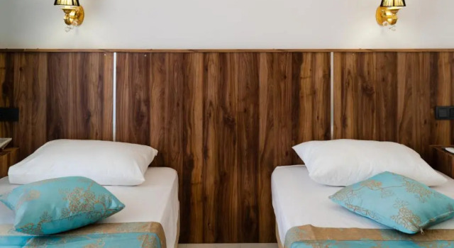 Одноместный номер Standard Elijah Hotel