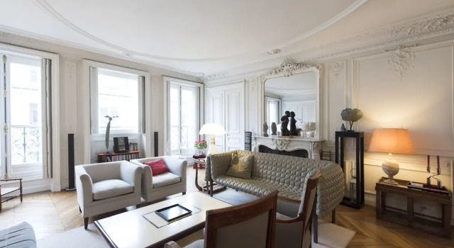 Charming Haussmannian, Забронировать Отель Париж Иль-де-Франс, рядом с Вокзал Сен-Лазар