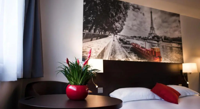 Трёхместный номер Standard Hotel Pavillon des Gatines