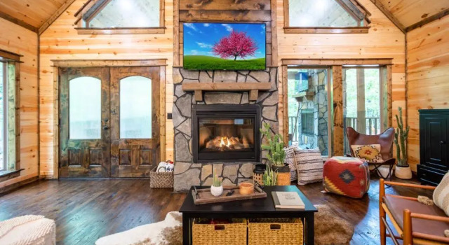 Коттедж BRAND NEW! "The Roosevelt" Couples Cabin adjacent to National Forest