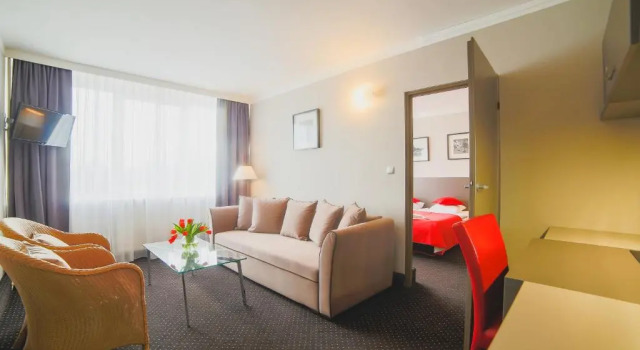 Апартаменты Hotel New Skanpol